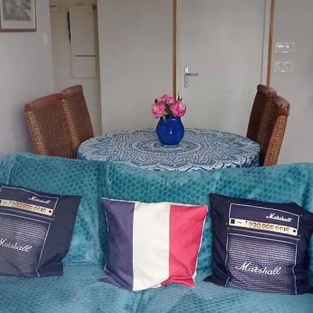 Prázdninový dům L'ampli Sur Jardin *