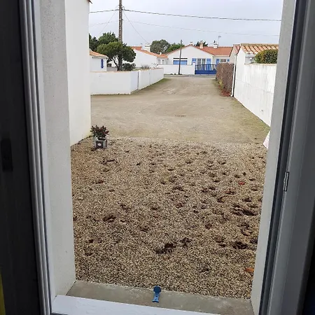 L'ampli Sur Jardin Holiday home *