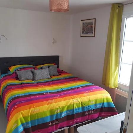 Holiday home L'ampli Sur Jardin *